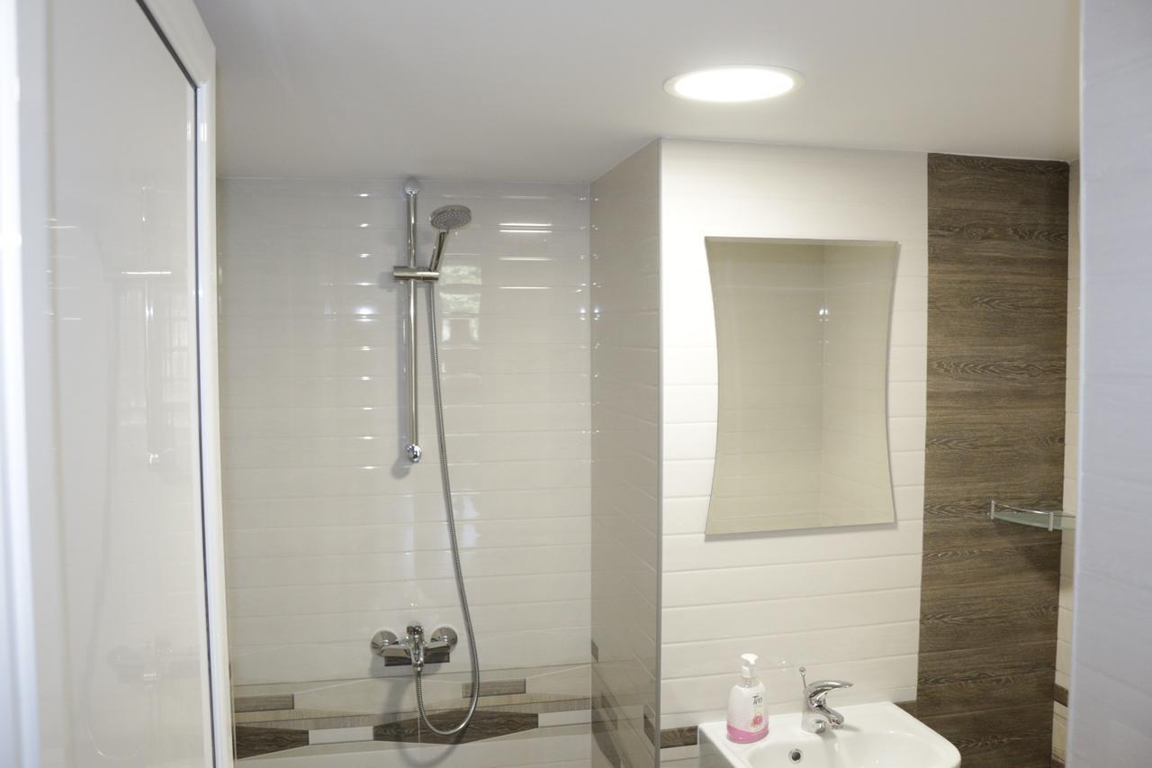 ספרבה בניה Guest House Via מראה חיצוני תמונה